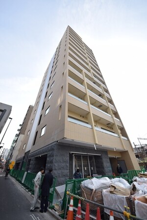 グランデュール富士の物件外観写真